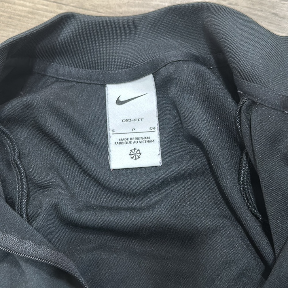 Nike Jacket - Picture 5 of 5